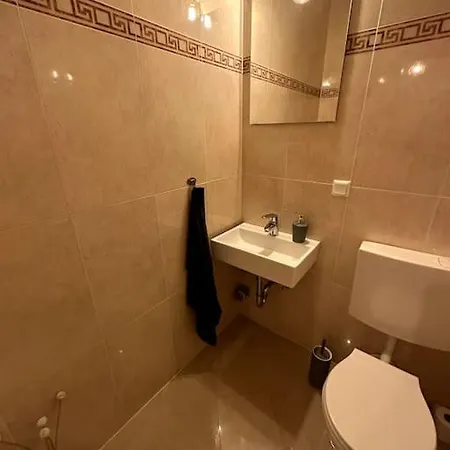 Ruhiges Penthouse Mit Weitblick Διαμέρισμα *